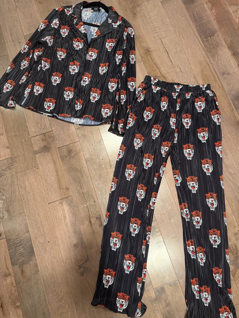 Dressed in LALA Black Tiger-Print Blouse & Pants
